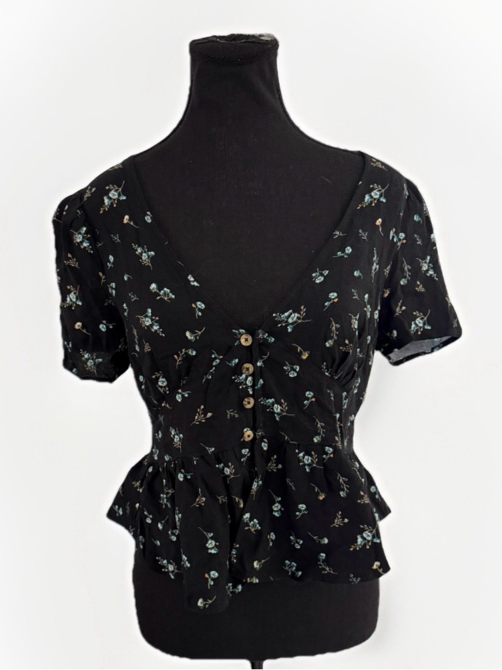 Wild Fable Floral Peplum Top M